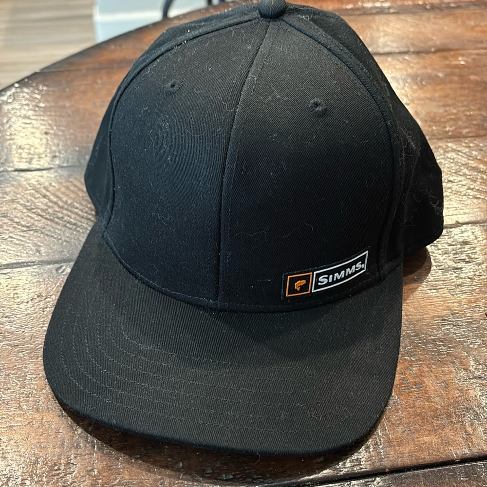Simms adjustable hat
